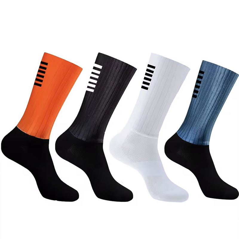 Ykyw Cycling Gear - Calzini Aerodinamici in Silicone Antiscivolo per