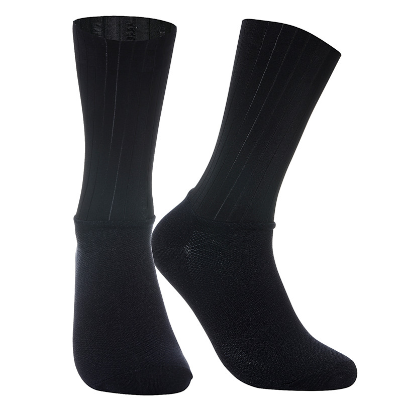 Calzini Aero antiscivolo Silic - Ykyw Cycling Gear recensione e prezzo