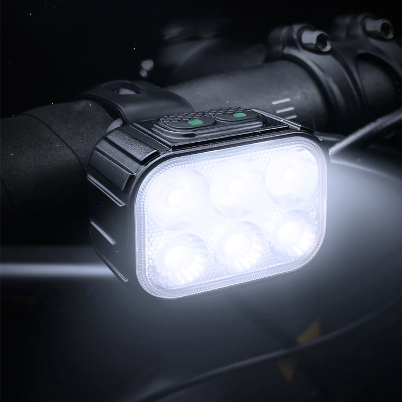 6 LED Luce posteriore per bici - Cycling Gear Charging Station recensione e prezzo